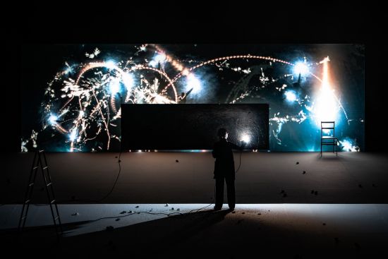 《切线》剧照。 Yoshikazu Inoue 摄 《切线》剧照。 Yoshikazu Inoue 摄