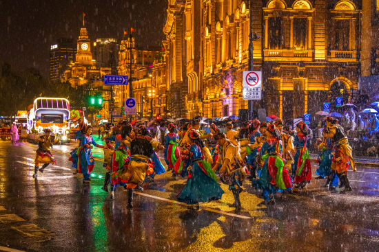 ���Ƚ������ڵ���̲�����ߣ�������