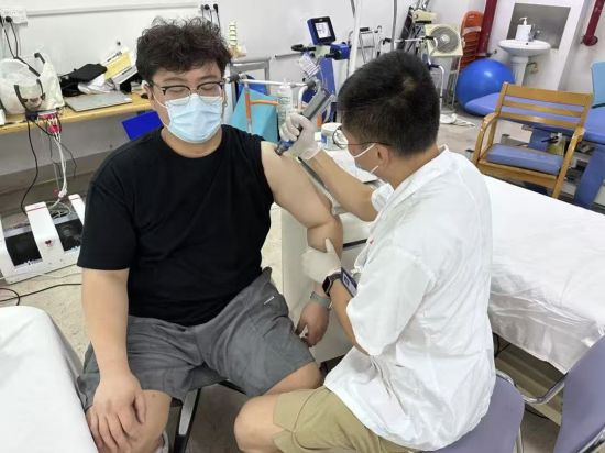 �ڰ�����ҽԺ����������ʦ�ڸ����������ơ����ܷ��߹�ͼ��