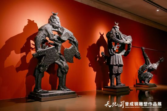 ����ؼ䡤���ɸֵ�����Ʒչ���� ���췽��ͼ