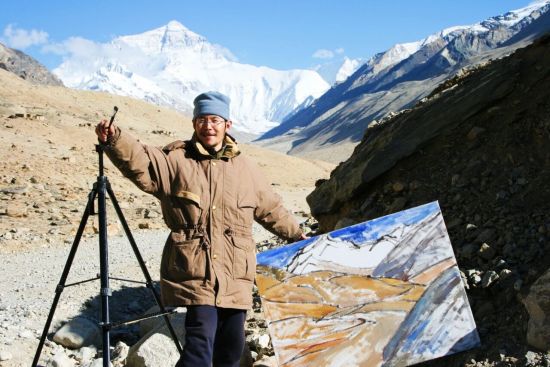 2007年艺术家田学森在珠峰写生 2007年艺术家田学森在珠峰写生