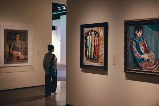 “其命惟新——广东美术百年大展”。 上海美术馆 供图 “其命惟新——广东美术百年大展”。 上海美术馆 供图