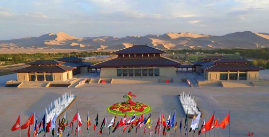 敦煌国际会展中心。(主办方供图) 敦煌国际会展中心。(主办方供图)