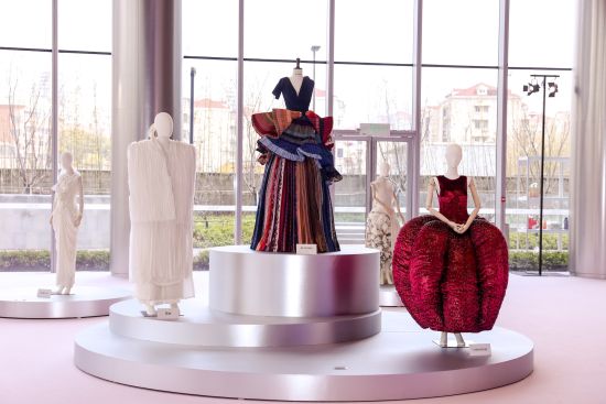 2026�ﶬMODE�Ϻ���װ����չ�� ���췽��ͼ