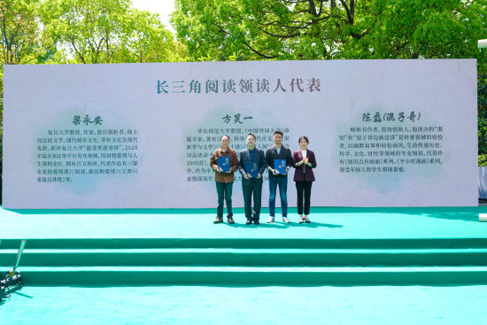 �������Ķ�����˴���������Ļʽ�ֳ��� ���췽��ͼ