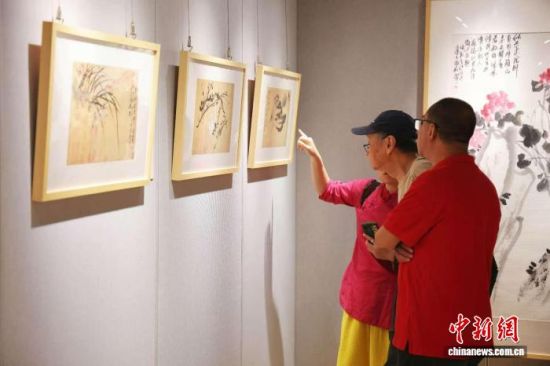 展览现场。 上海市文史研究馆供图 展览现场。 上海市文史研究馆供图