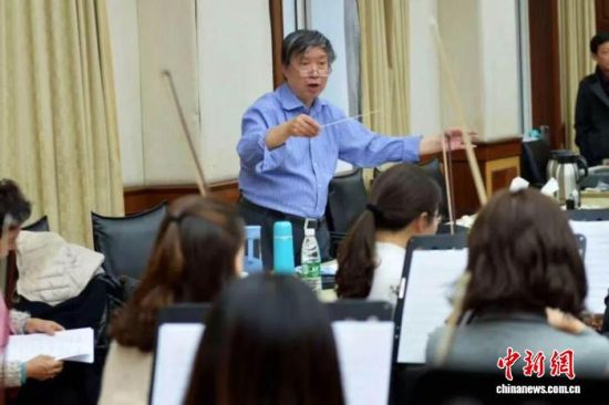 戏曲音乐作曲家、上海沪剧院一级作曲汝金山。 上海沪剧院 供图 戏曲音乐作曲家、上海沪剧院一级作曲汝金山。 上海沪剧院 供图