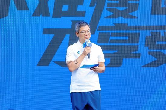 辉瑞中国商务、零售与战略联盟部总经理 曹智 辉瑞中国商务、零售与战略联盟部总经理 曹智