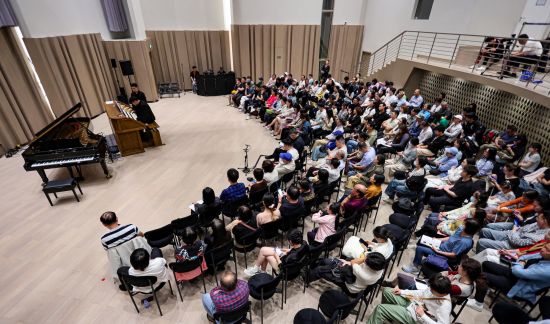 “2026 STAGE·旭日——国风琴韵”管风琴专场音乐会。 主办方供图 “2026 STAGE·旭日——国风琴韵”管风琴专场音乐会。 主办方供图