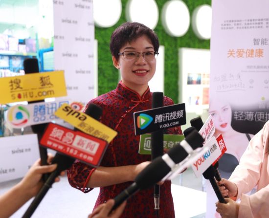 拾色净果构建a美女产业链引领成人用品美女新房行业短裤情趣图片