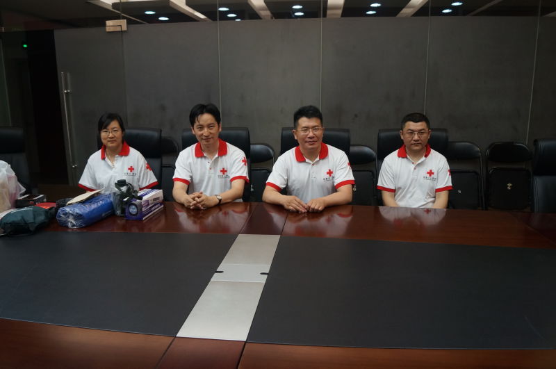 中国红十字会华山医院医疗救援队4位专家赶赴