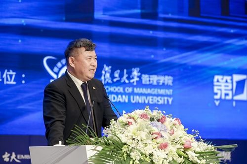 2019经济学家排名_行业精英齐聚 2019经济学家论坛 为省市发展探索新思路(2)