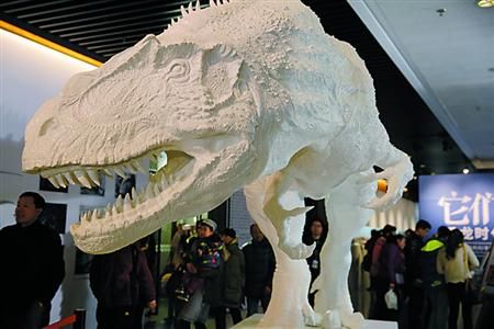 恐龙展亮相嘉定图书馆 - 上海新闻网