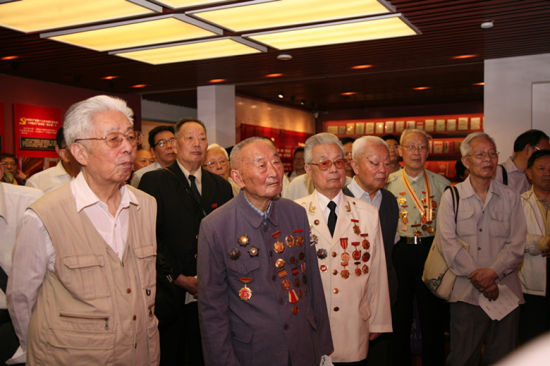 上海市新四军历史研究会举行纪念建党95周年