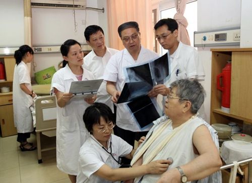 上海华东医院在分级诊疗中当好三甲角色