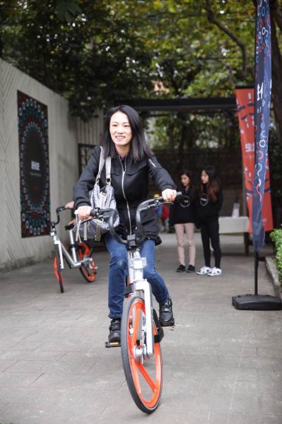 网红单车摩拜单车新推经典款三代 - 上海新闻