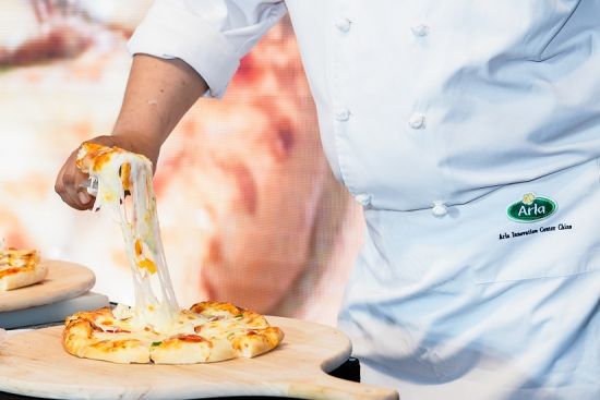 蒙牛携手欧洲最大乳企布局中国高端餐饮市场