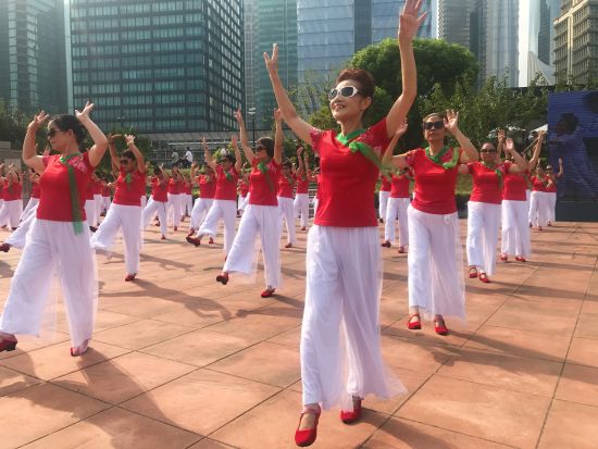 18上海全民健身日活动暨城市业余联赛亲子运