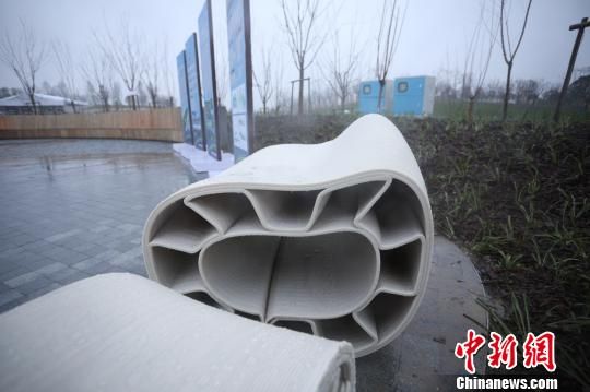 国内首座一次成型3D打印桥建成 使用寿命30