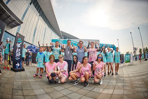 超级大尺寸主题成人版闯关气垫游戏在沪举行