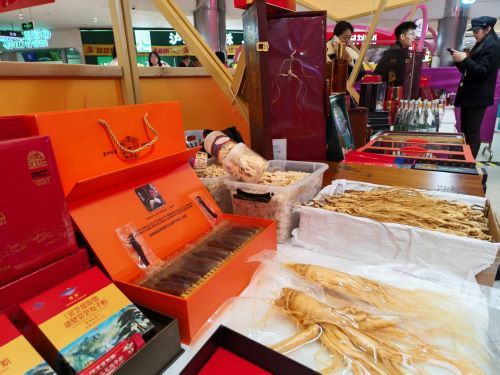 (���Լ��ֵ�������ɫ��Ʒ�����ڶ��Ϻ��������������� ���� ��)