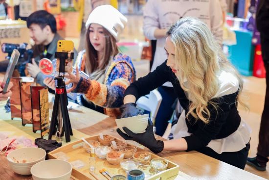 ���������ο��ڡ��ش����ݼ����ֳ�������ҽҩ�������������ͼ