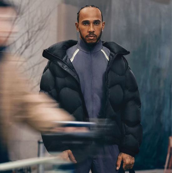 lululemonƷ�ƴ�ʹ����˹�����ܶ�������Featherweight™ ��������