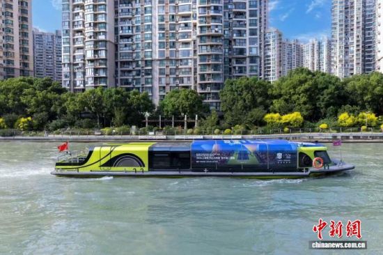 ����10��5�գ�2026�Ϻ�����ʿ��ʦ����ǩ��ʽ��ʼǰ����ϯ����Ա�����������ڶ��ֳ�������Ϳװ���δ��ִ����ݺ��ϡ�(���������Ű칩ͼ)
