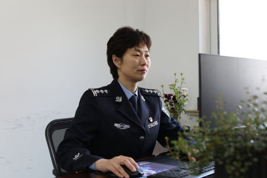 【舆情监测分析】公安队伍里的铿锵警花撑起半边天 - toom舆情监测