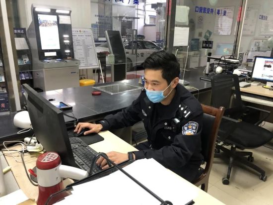 认真的人在哪里都会发光从看守所到基层治安民警的转变